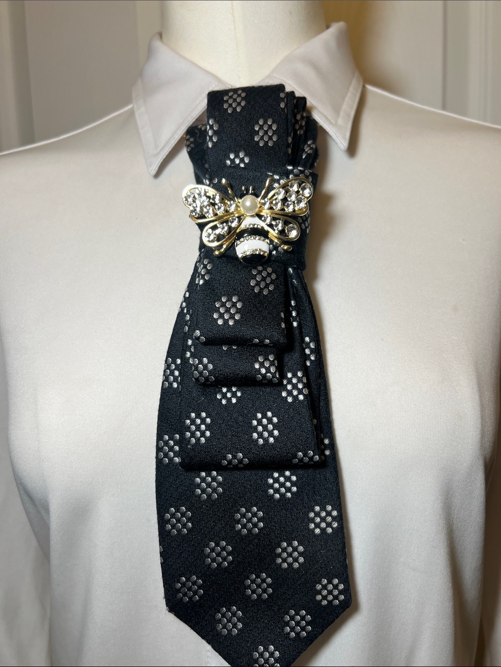 Black and white Tie Necklace with Bee Brooch